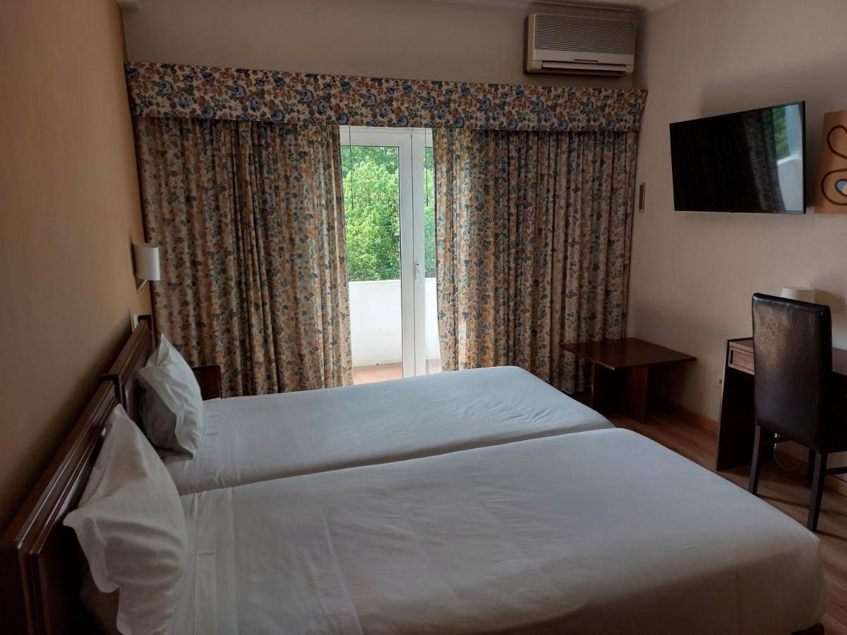 Petrus Hotel Кавес Екстериор снимка