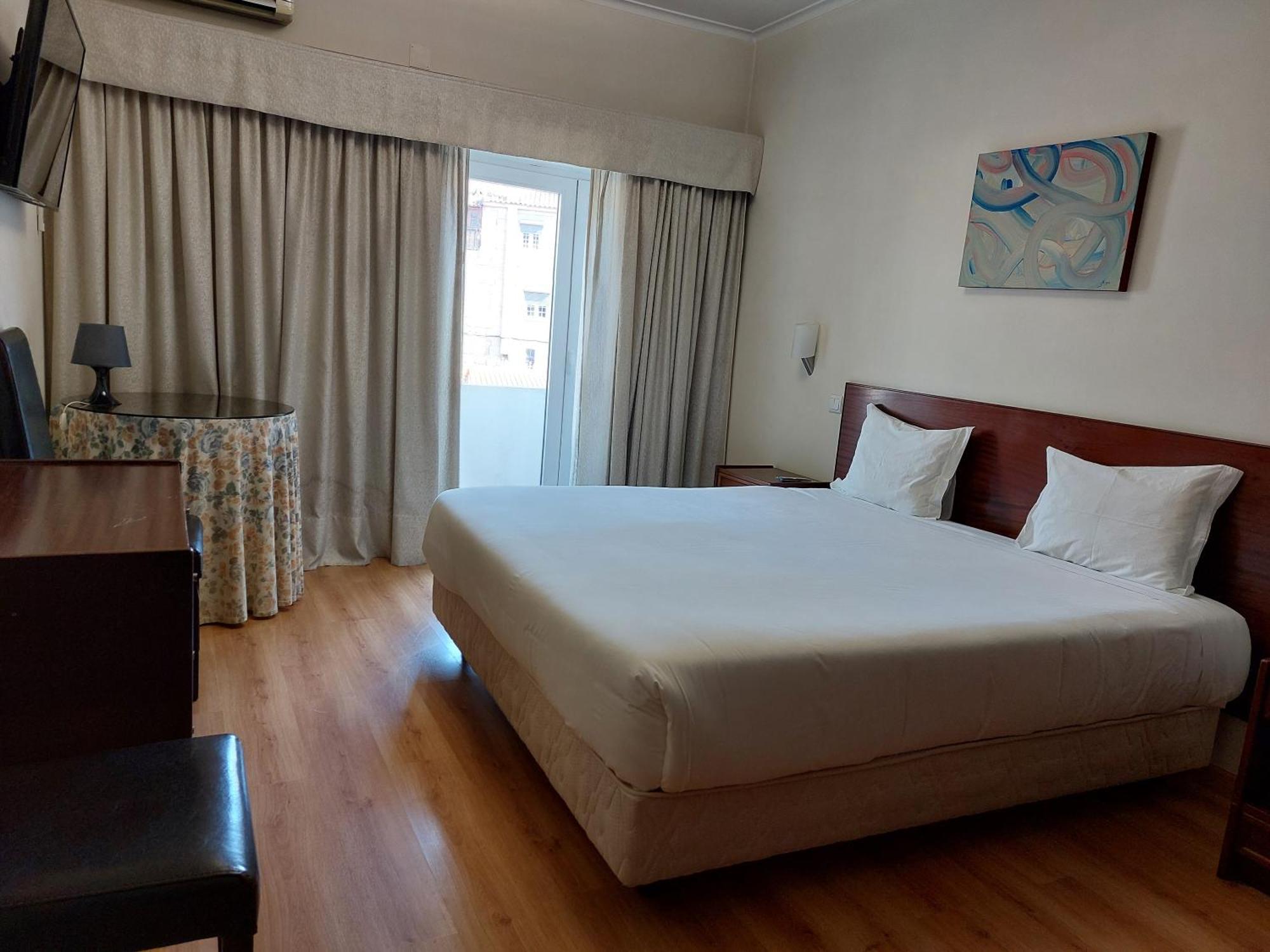 Petrus Hotel Кавес Екстериор снимка
